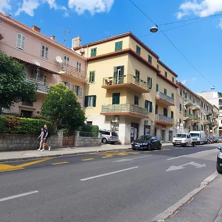 Zoxi Apartman